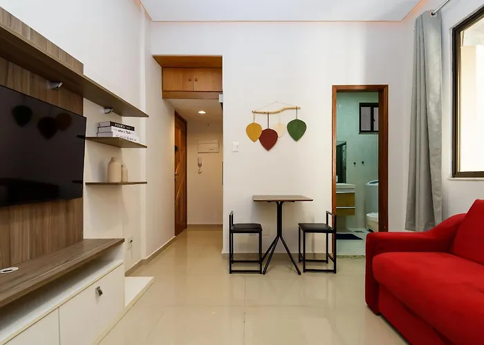 Quarto E Sala A 200 M Da Praia | Fm 144/407